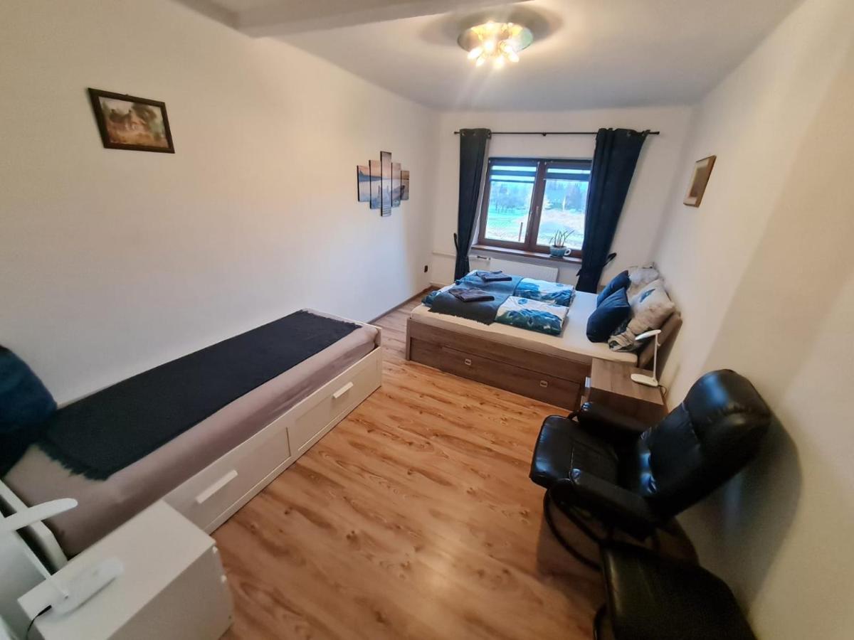 Malebný Rodinný Dům v Přírodě, Sauna, BBQ Trinec Exterior foto